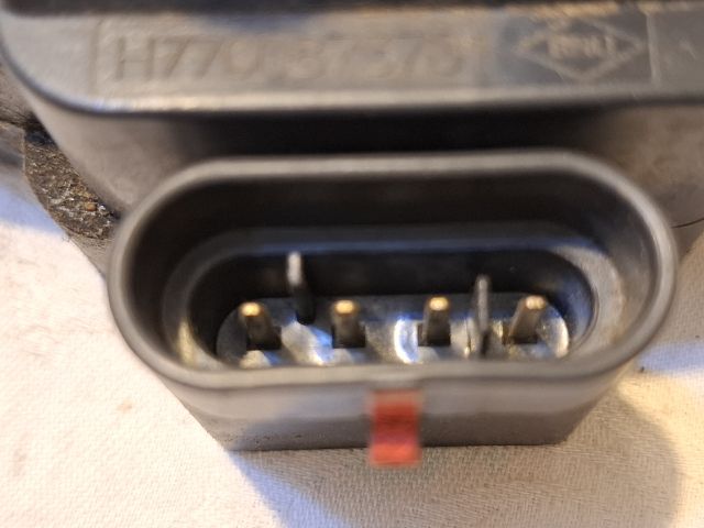 bontott DACIA LODGY Gyújtótrafó