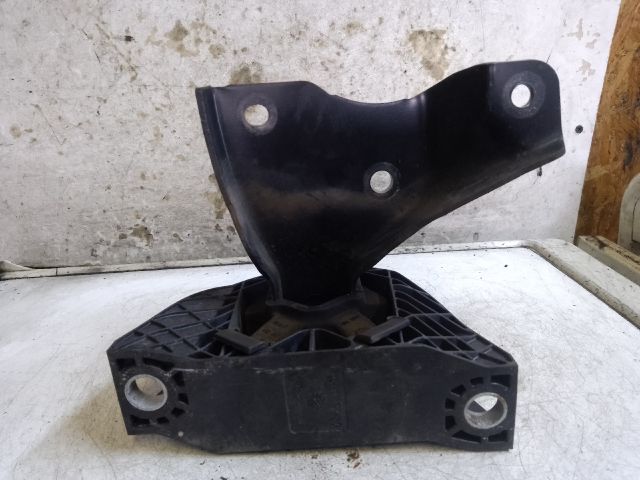 bontott DACIA LODGY Motor Tartó Bak (Fém)