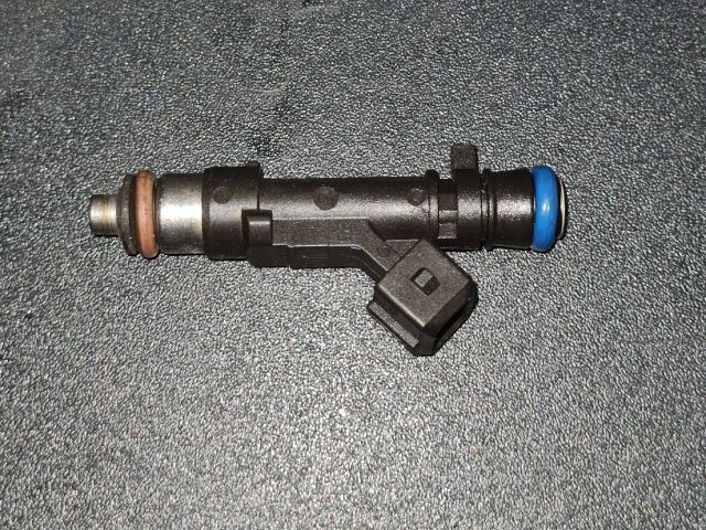 bontott DACIA LODGY Porlasztó (1 db)