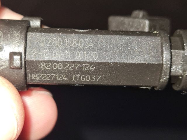 bontott DACIA LODGY Porlasztó (1 db)