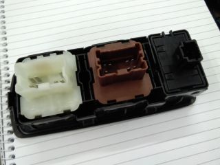 bontott DACIA LODGY Bal első Ablakemelő Kapcsoló