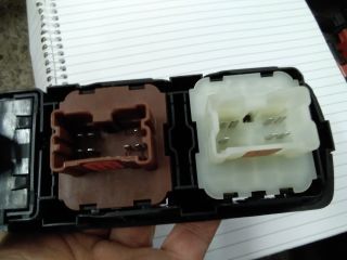 bontott DACIA LODGY Bal első Ablakemelő Kapcsoló