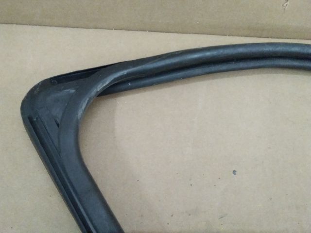 bontott DACIA LODGY Bal első Ablakvezető Gumi