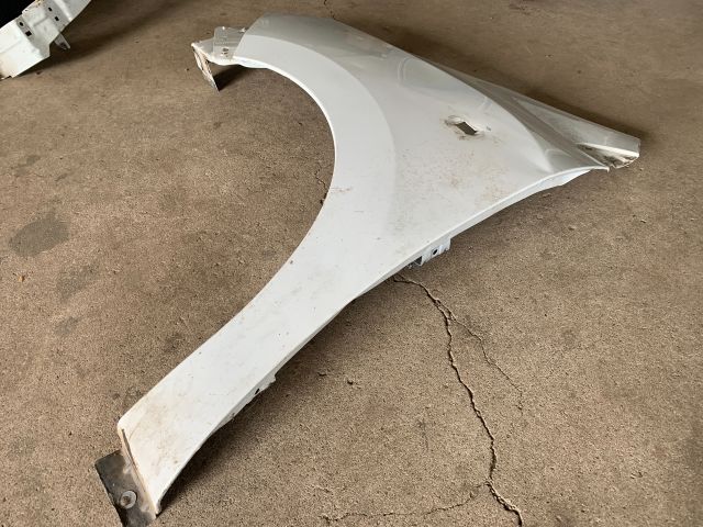 bontott DACIA LODGY Bal első Sárvédő