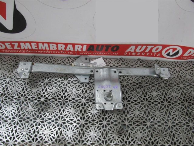 bontott DACIA LODGY Bal hátsó Ablakemelő Szerkezet (Mechanikus)