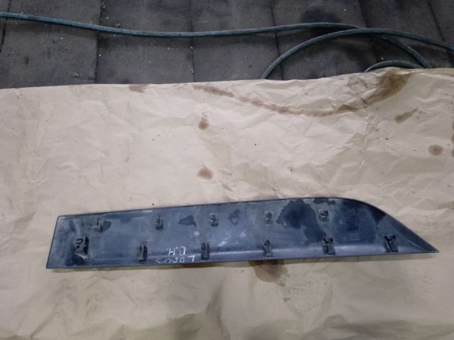 bontott DACIA LODGY Bal hátsó Ajtó Díszléc