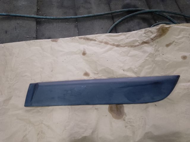 bontott DACIA LODGY Bal hátsó Ajtó Díszléc