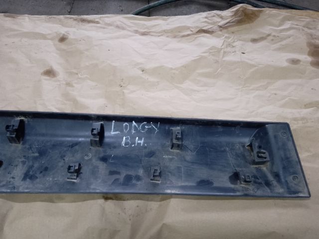 bontott DACIA LODGY Bal hátsó Ajtó Díszléc