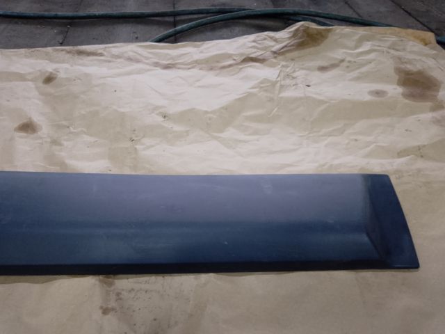 bontott DACIA LODGY Bal hátsó Ajtó Díszléc