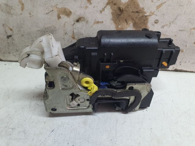 bontott DACIA LODGY Bal hátsó Ajtózár