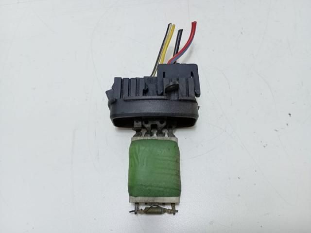 bontott DACIA LODGY Előtét Ellenállás Fűtőmotor