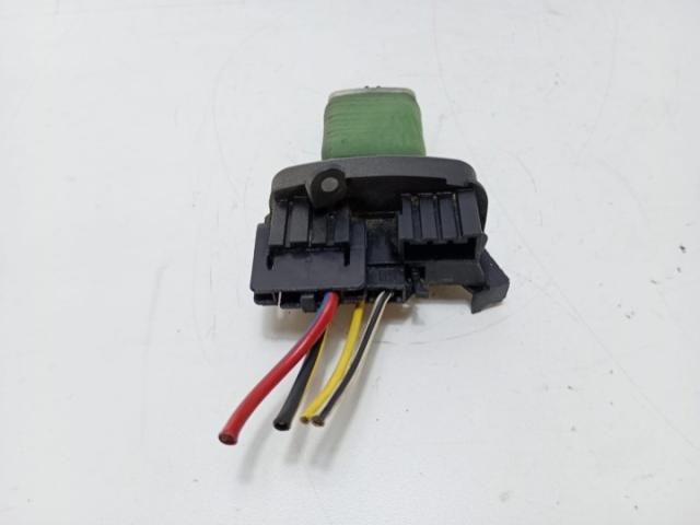 bontott DACIA LODGY Előtét Ellenállás Fűtőmotor