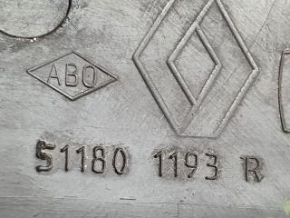 bontott DACIA LODGY Első Vonószem Burkolat