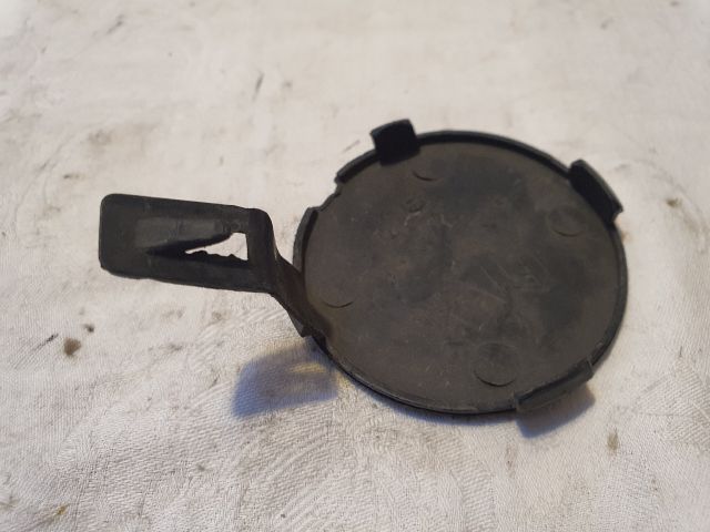 bontott DACIA LODGY Első Vonószem Burkolat