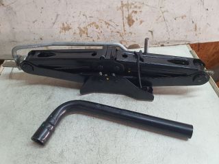 bontott DACIA LODGY Emelő