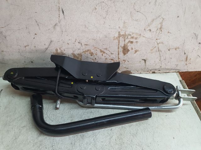 bontott DACIA LODGY Emelő