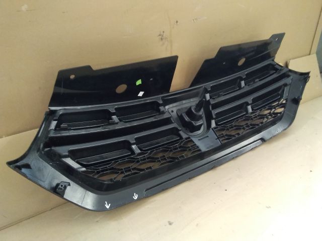 bontott DACIA LODGY Hűtőrács