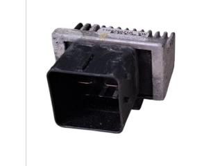 bontott DACIA LODGY Izzító Relé