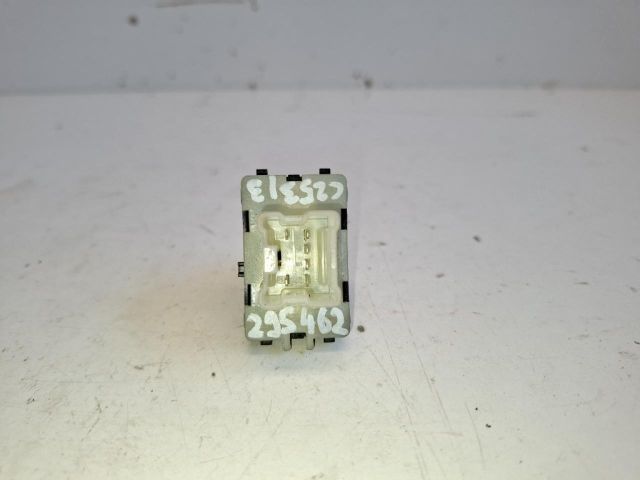 bontott DACIA LODGY Jobb első Ablakemelő Kapcsoló