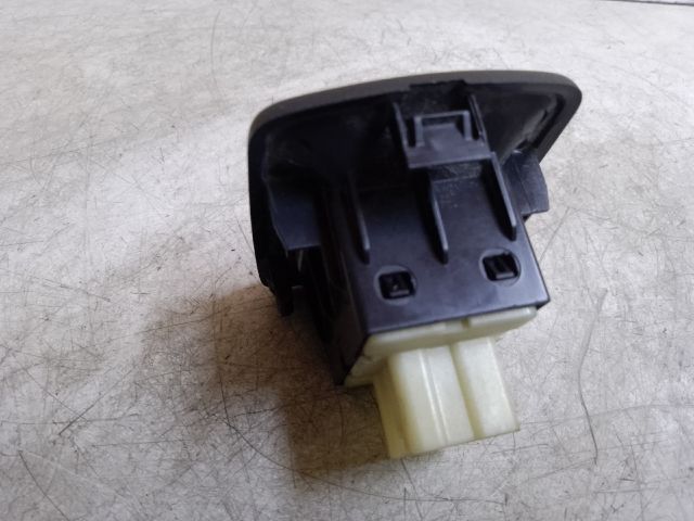 bontott DACIA LODGY Jobb első Ablakemelő Kapcsoló