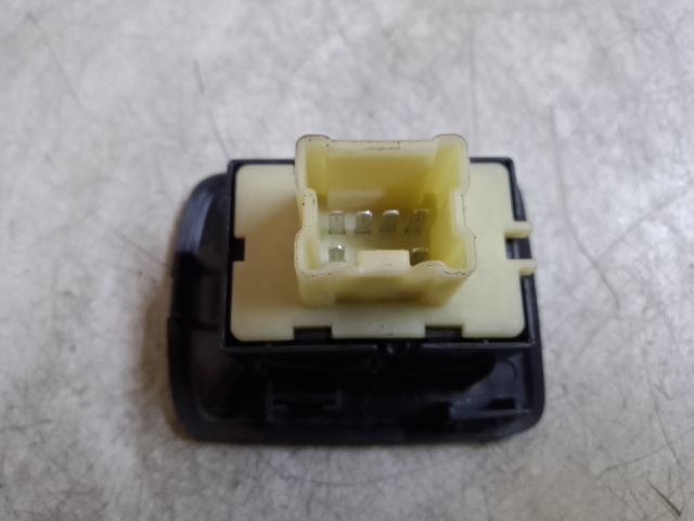 bontott DACIA LODGY Jobb első Ablakemelő Kapcsoló