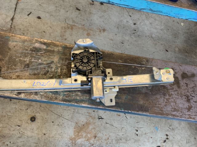 bontott DACIA LODGY Jobb első Ablakemelő Szerkezet (Elektromos)