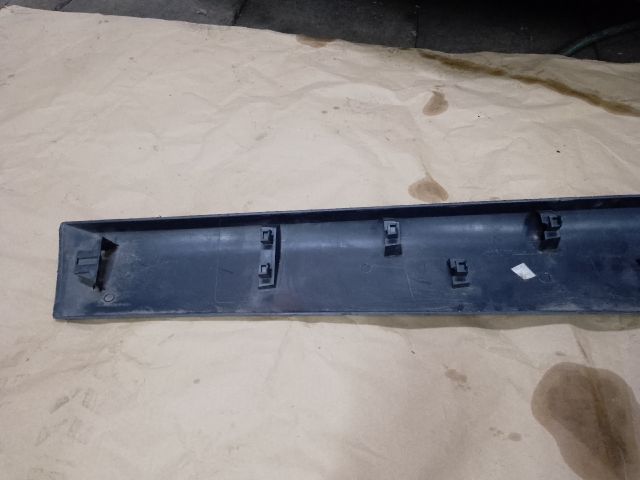 bontott DACIA LODGY Jobb első Ajtó Díszléc