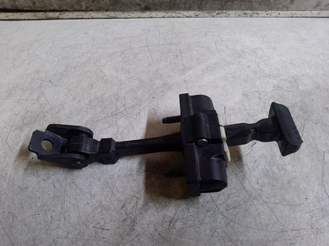 bontott DACIA LODGY Jobb első Ajtóhatároló