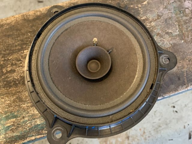 bontott DACIA LODGY Jobb első Hangszóró