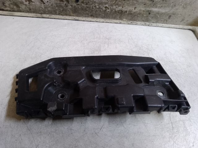 bontott DACIA LODGY Jobb első Oldal Lökhárító Tartó (Műanyag)