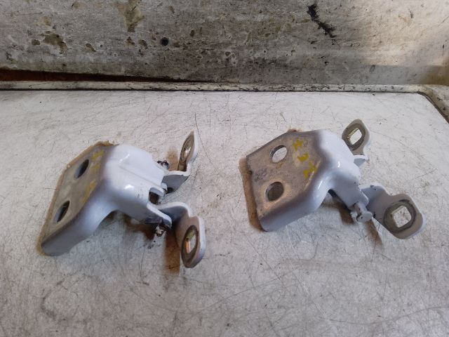 bontott DACIA LODGY Jobb első Zsanér