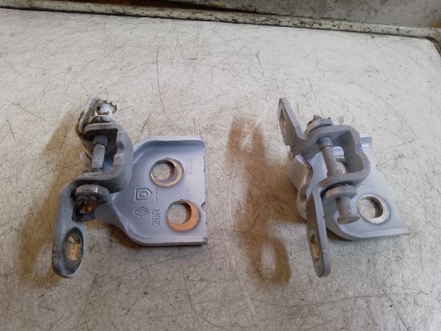 bontott DACIA LODGY Jobb első Zsanér