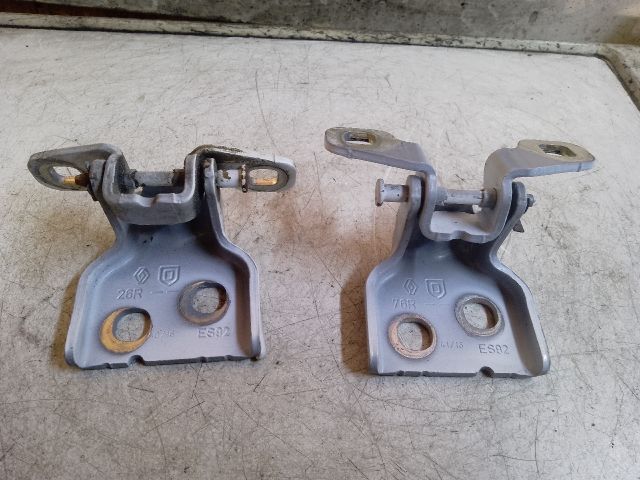 bontott DACIA LODGY Jobb első Zsanér