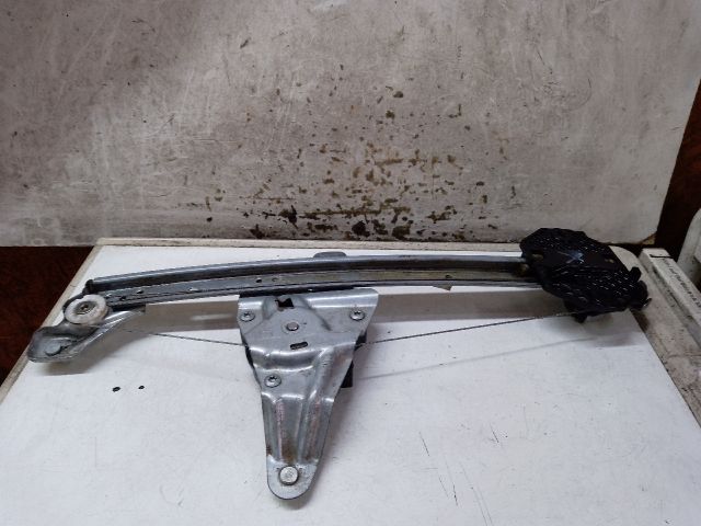 bontott DACIA LODGY Jobb hátsó Ablakemelő Szerkezet (Elektromos)