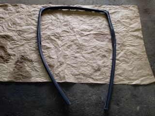 bontott DACIA LODGY Jobb hátsó Ablakvezető Gumi