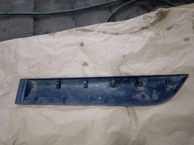 bontott DACIA LODGY Jobb hátsó Ajtó Díszléc