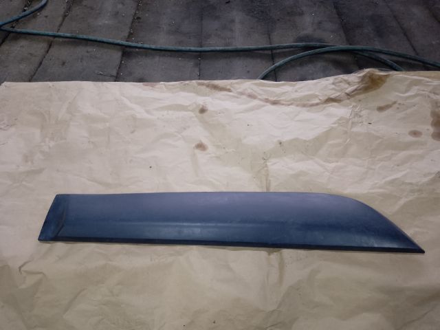 bontott DACIA LODGY Jobb hátsó Ajtó Díszléc