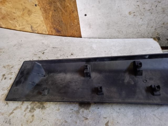 bontott DACIA LODGY Jobb hátsó Ajtó Díszléc