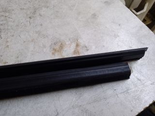 bontott DACIA LODGY Jobb hátsó Vízlehúzó Gumicsík