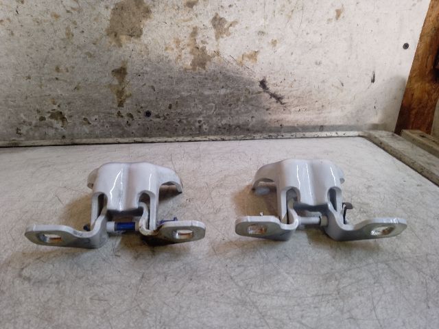 bontott DACIA LODGY Jobb hátsó Zsanér