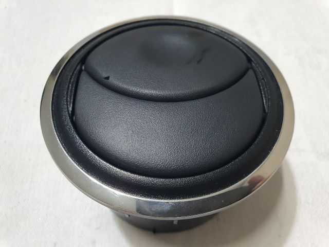 bontott DACIA LODGY Középső Szellőző