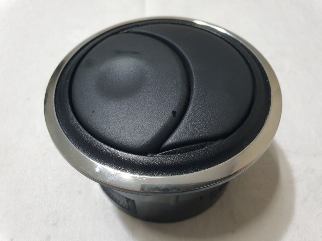 bontott DACIA LODGY Középső Szellőző