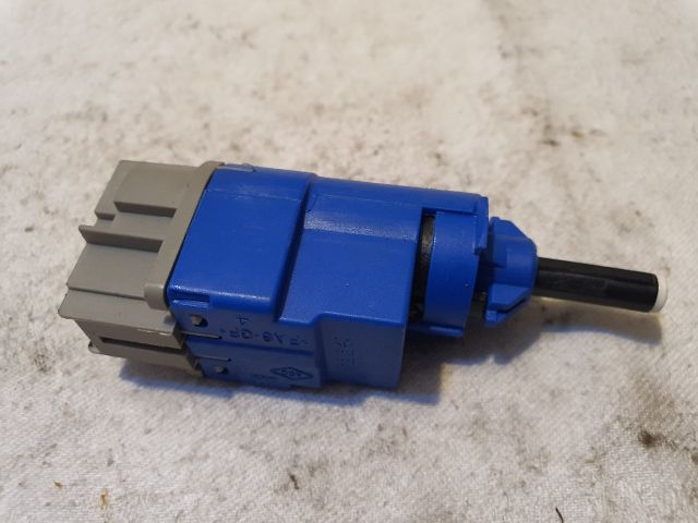 bontott DACIA LODGY Kuplung Pedál Kapcsoló