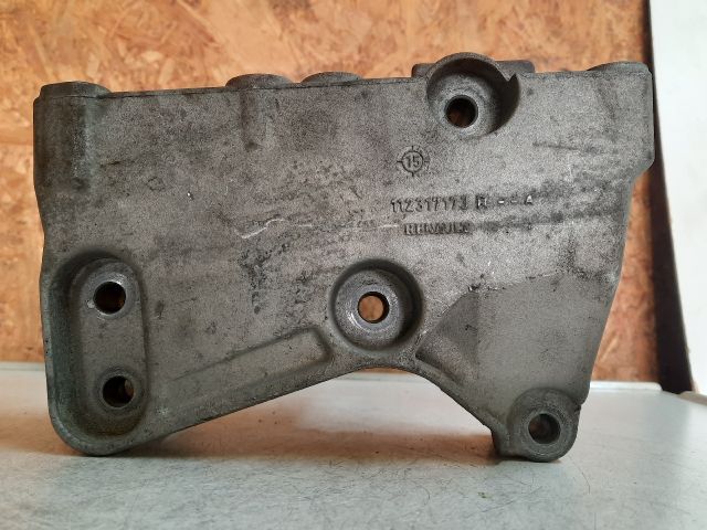 bontott DACIA LODGY Motor Tartó Bak (Fém)