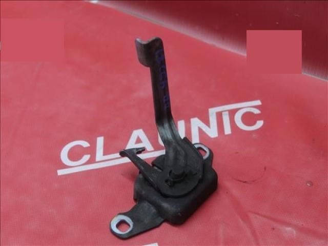 bontott DACIA LODGY Motorháztető Zárszerkezet