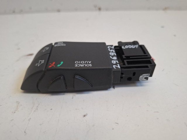 bontott DACIA LODGY Rádió / CD Kapcsoló