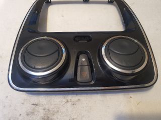 bontott DACIA LODGY Rádió / CD Keret