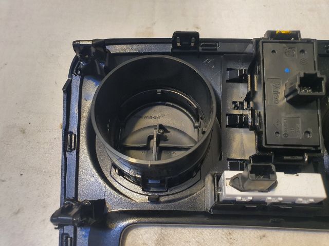 bontott DACIA LODGY Rádió / CD Keret