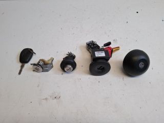 bontott DACIA LODGY Zárbetét Szett