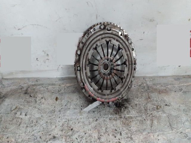 bontott DACIA LOGAN Kuplung Szett (Szerkezet, Tárcsa)